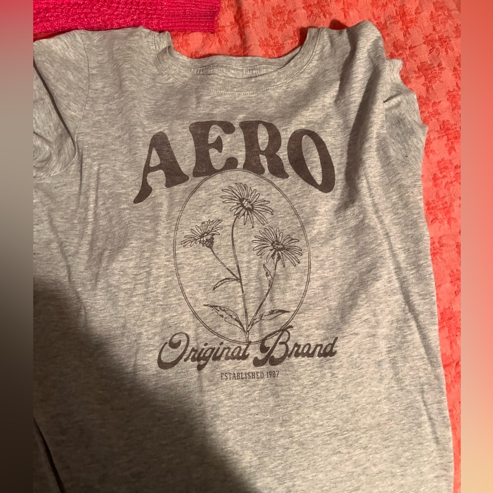 Aeropostale Gray Short Sleeve Tee